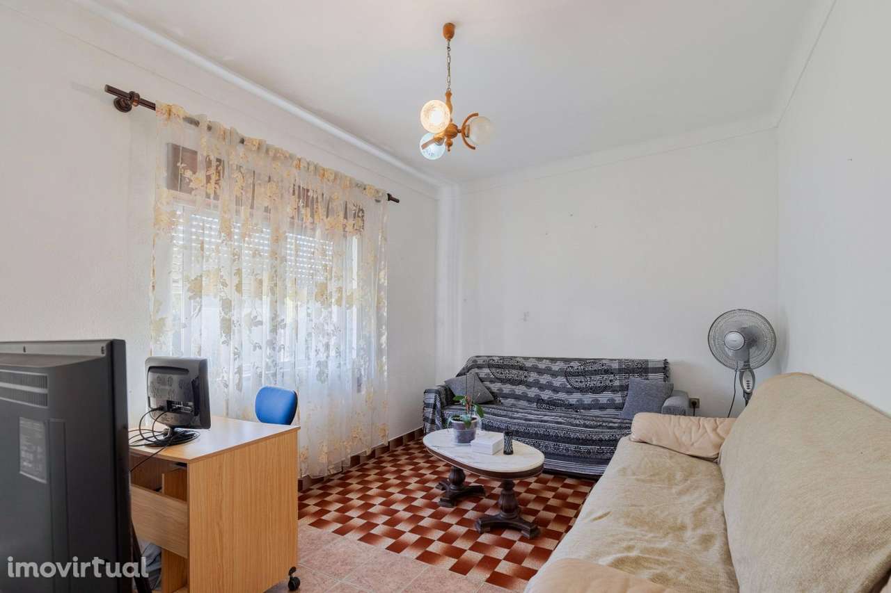 Quintinha com 2.163 m2 dentro do perímetro urbano de Melides - Grande imagem: 5/26