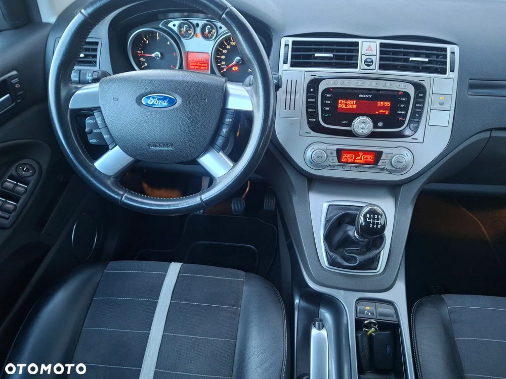 Ford Kuga 2.0 TDCi 4x4 Trend - 33