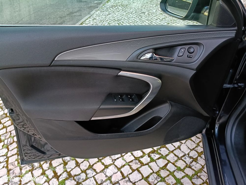 Opel Insignia Sports Tourer 2.0 CDTi Executive S/S - 12