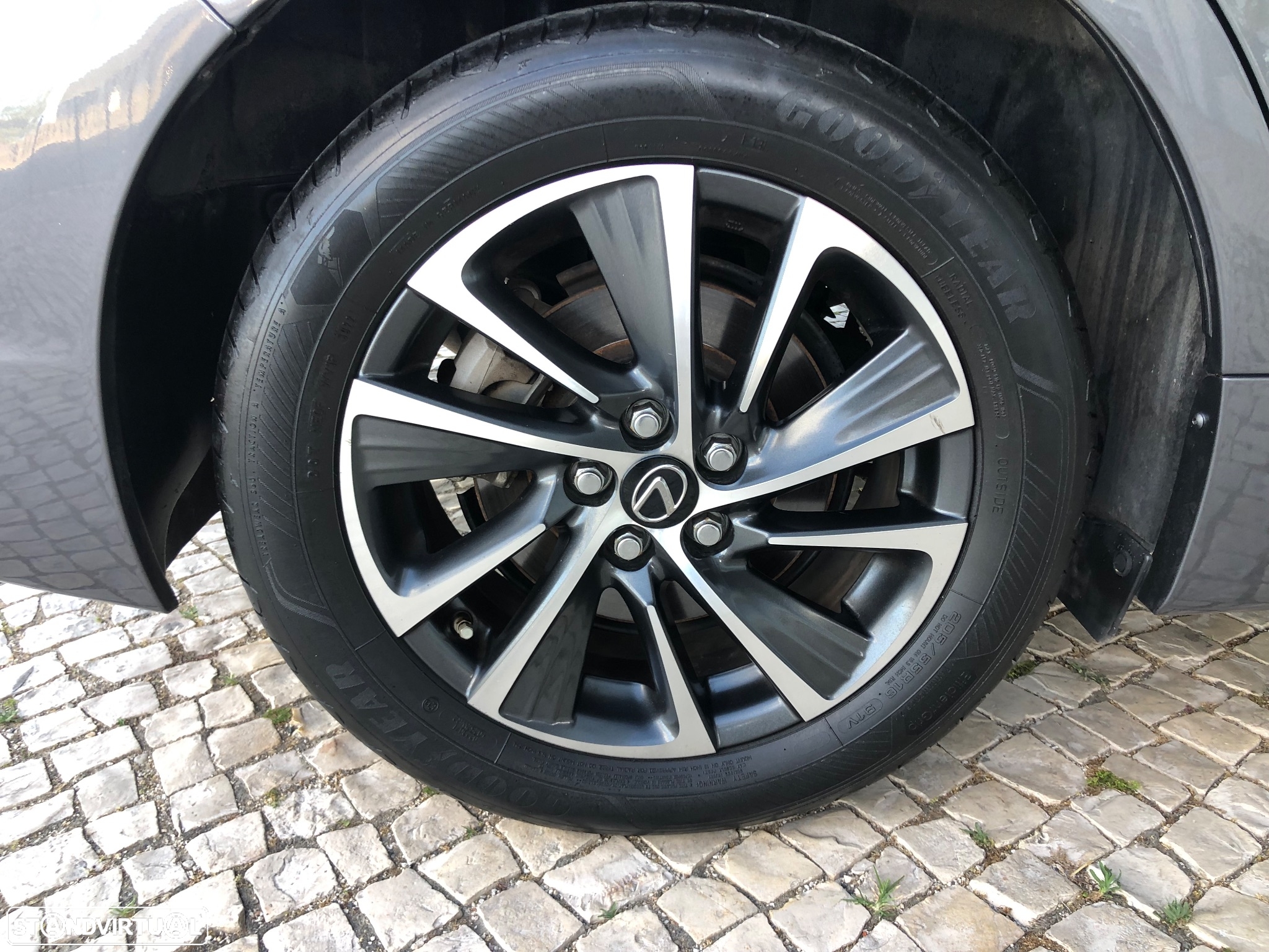 Lexus CT 200h Executive+ - 17