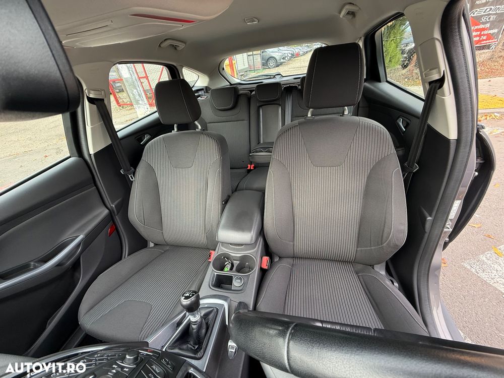 Ford Focus 1.6 Ecoboost Start Stop Titanium - 16