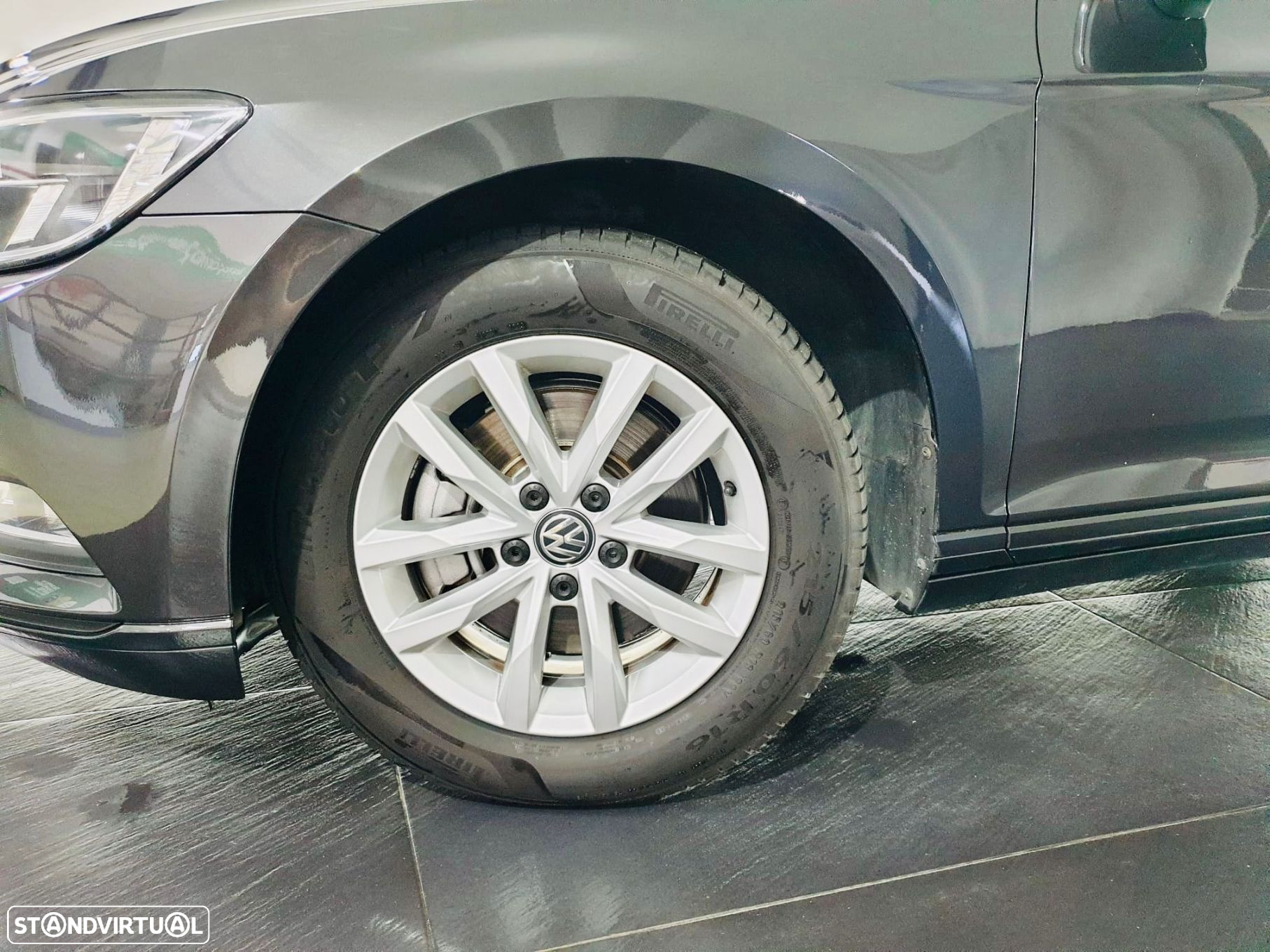 VW Passat - 5