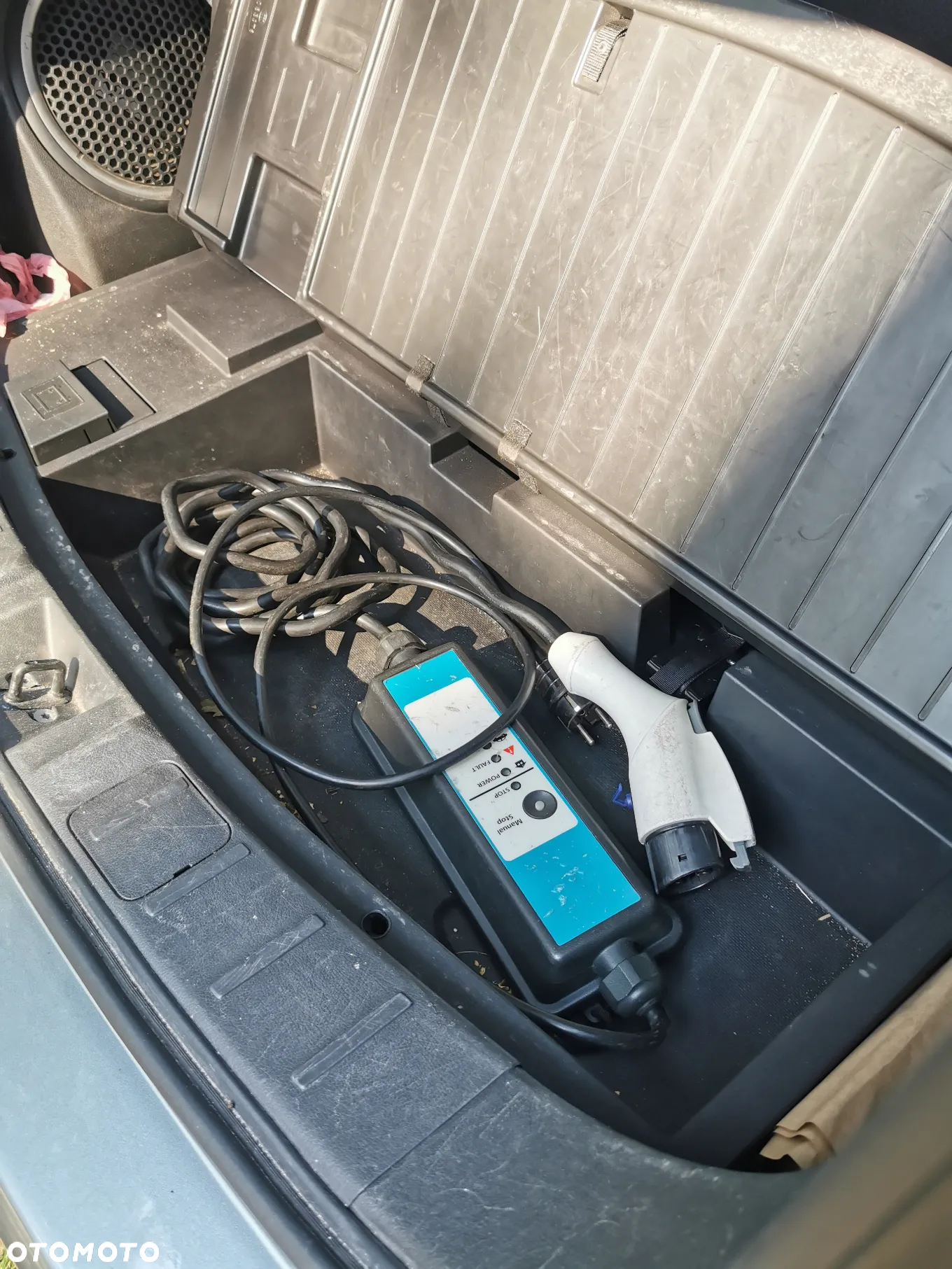 Mitsubishi Outlander 2.0 4WD Plug-In Hybrid Plus - 17