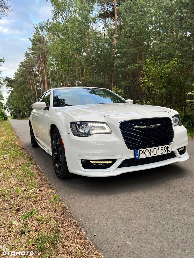 Chrysler 300s - 21
