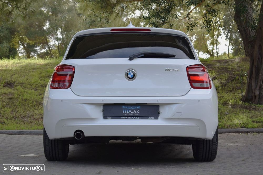 BMW 116 dA Line Urban - 17