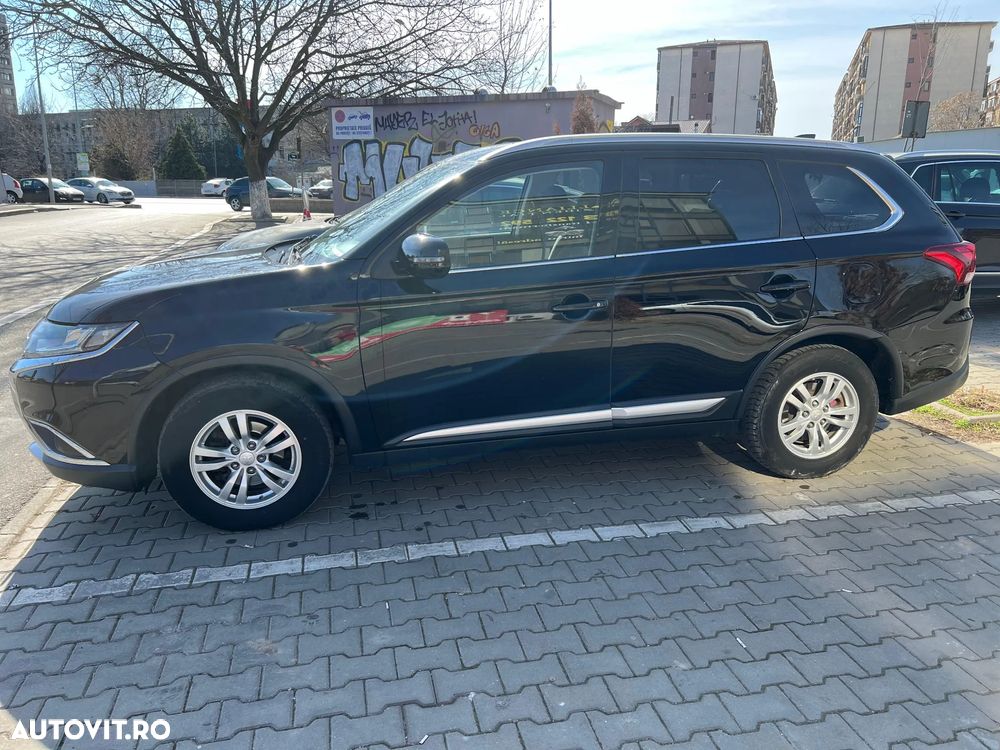 Mitsubishi Outlander 2.2 Litre DI-D AWD Intense Aut. - 2