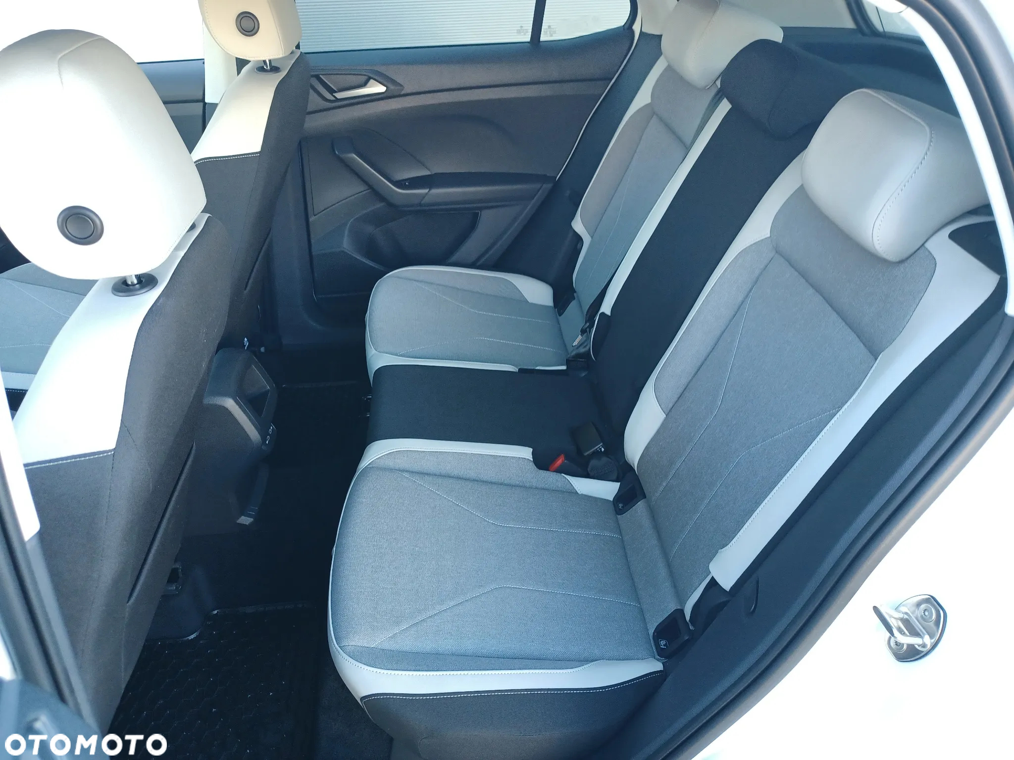 Volkswagen T-Cross 1.0 TSI Style DSG - 14