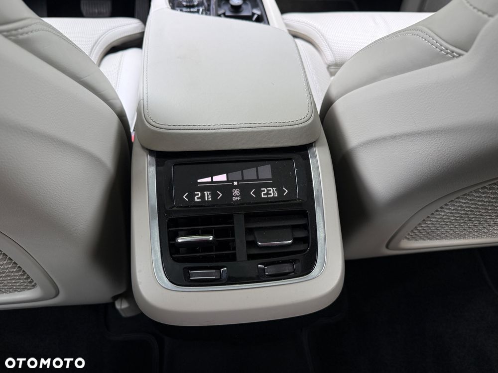 Volvo XC 90 D5 AWD Inscription 7os - 20