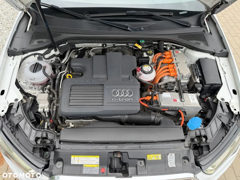 Audi A3 Sportback 1.4 TFSI e-tron S line Sportpaket - 34
