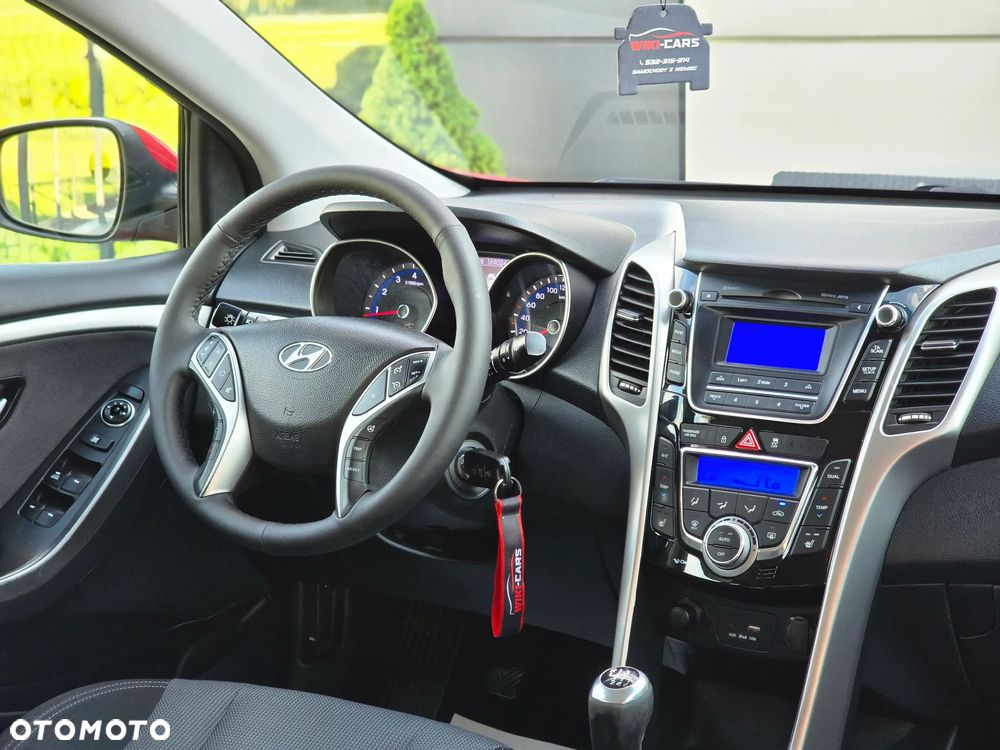Hyundai i30 blue 1.6 GDI Passion - 27