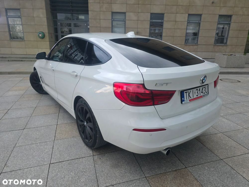 BMW Seria 3 320d - 15