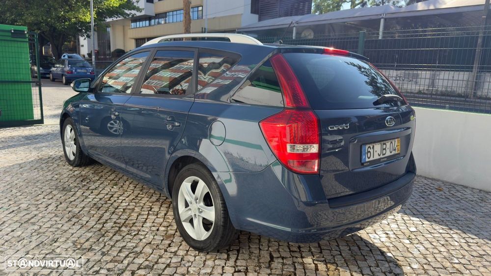 Kia Ceed SW 1.6 CRDi EX ISG - 4