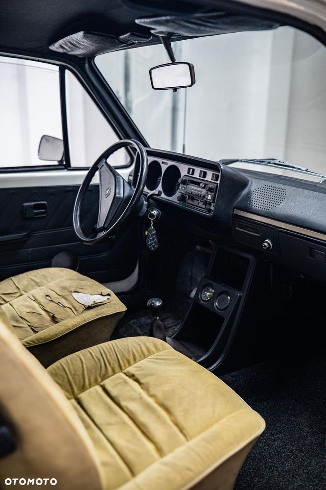 Volkswagen Golf - 10