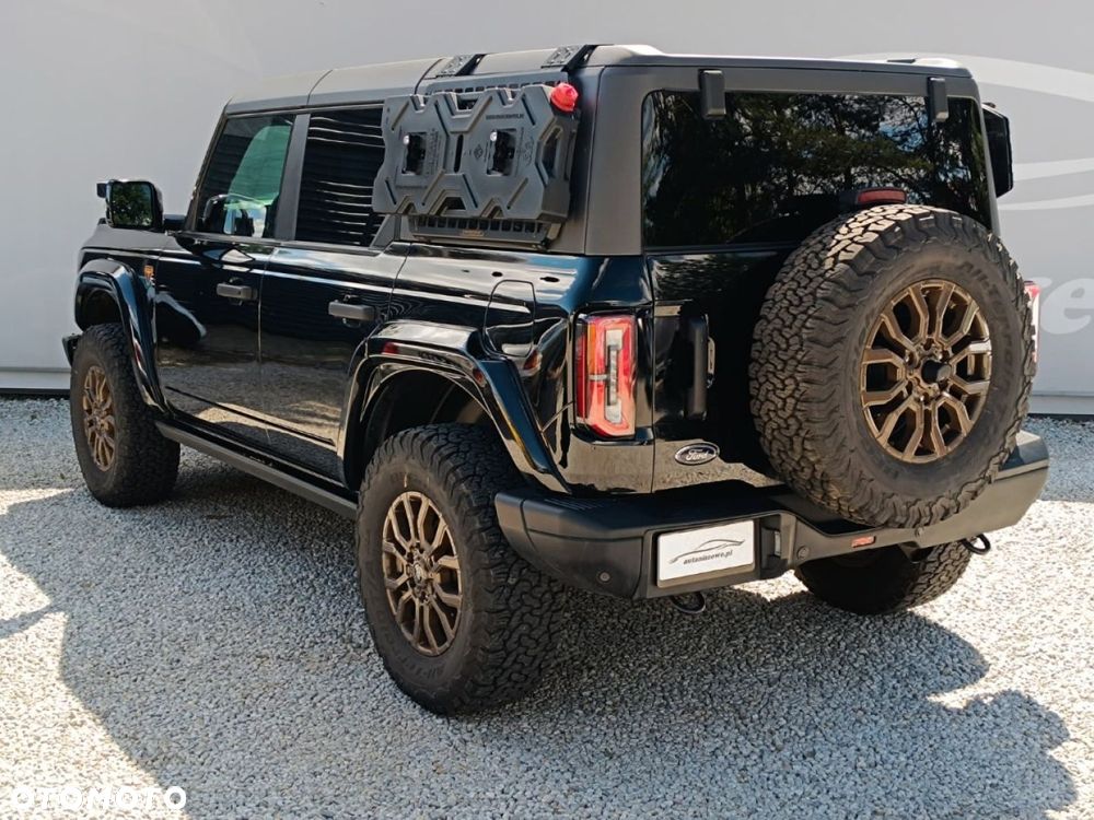 Ford Bronco - 15