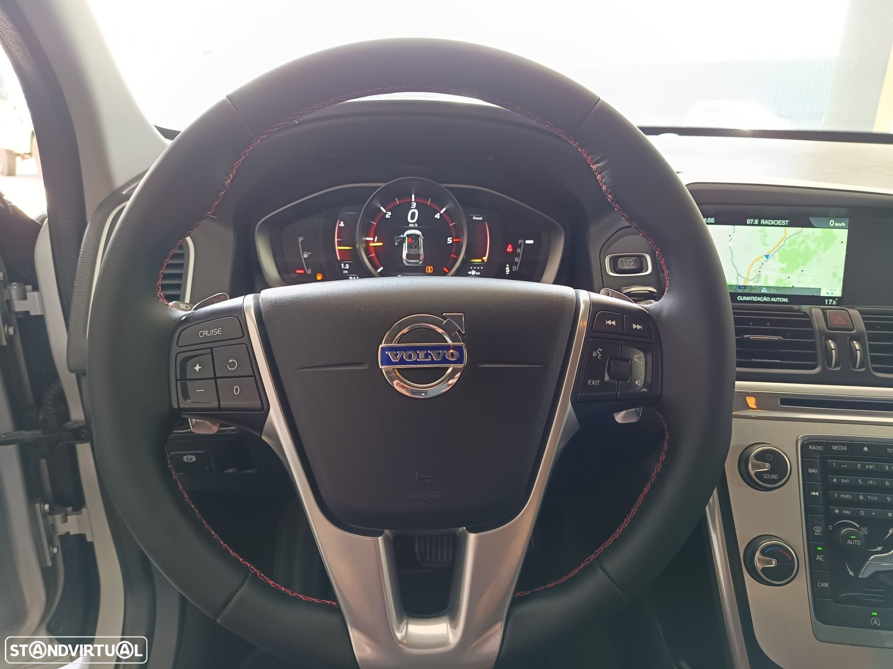 Volvo XC 60 2.0 D4 VOR Geartronic - 16