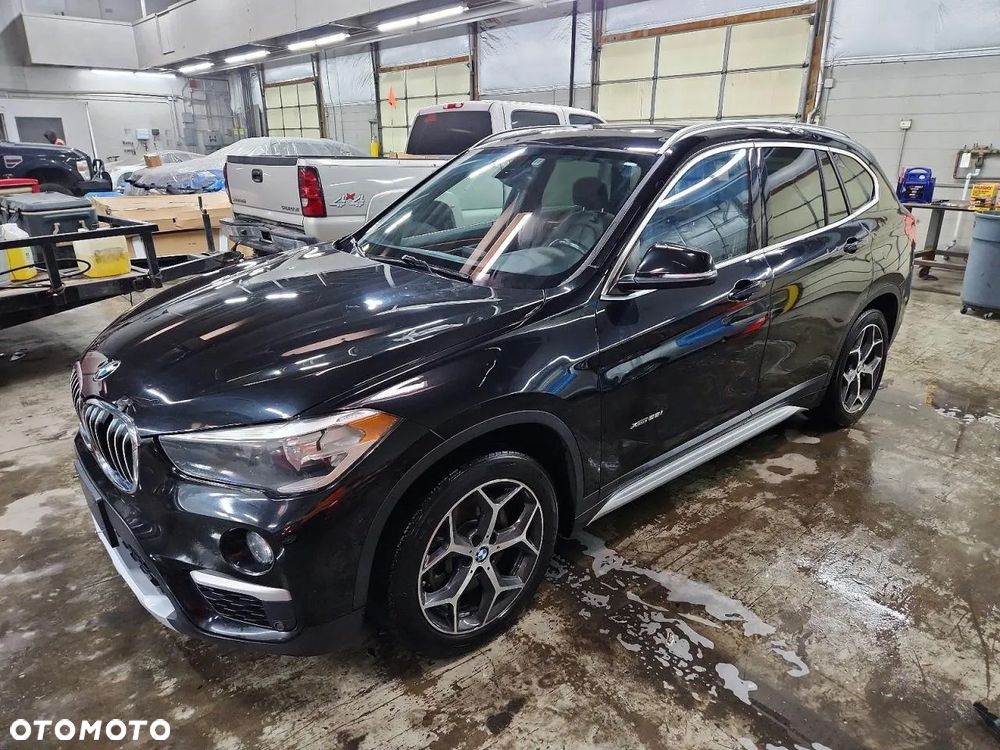 BMW X1 xDrive25i GPF Sport Line - 1