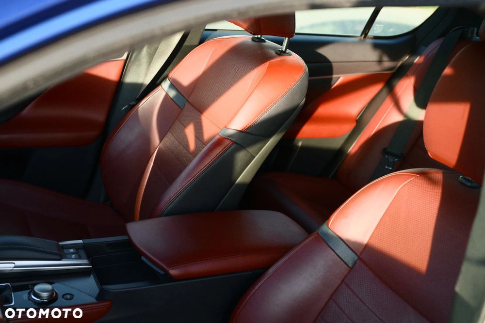 Lexus GS 200t / 300 F Sport - 7