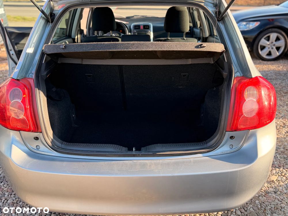 Toyota Auris 1.33 VVT-i - 22