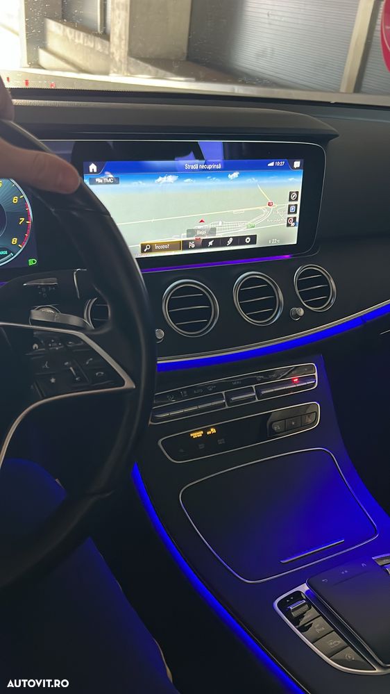 Mercedes-Benz E 200 9G-TRONIC - 14