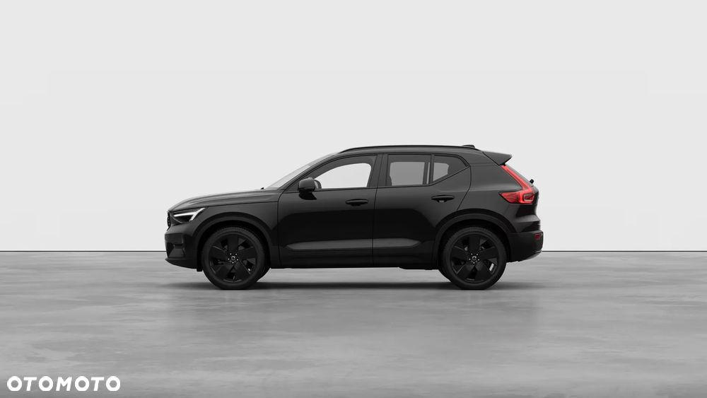 Volvo XC 40 B4 Plus Black Edition - 5