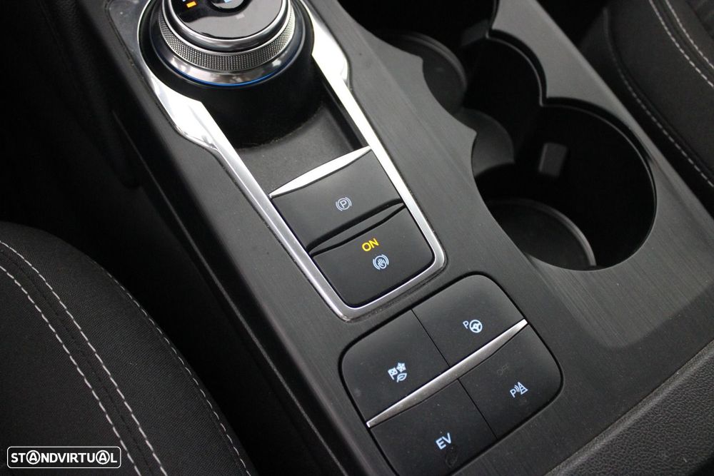 Ford Kuga 2.5 PHEV Titanium — fotografia 22