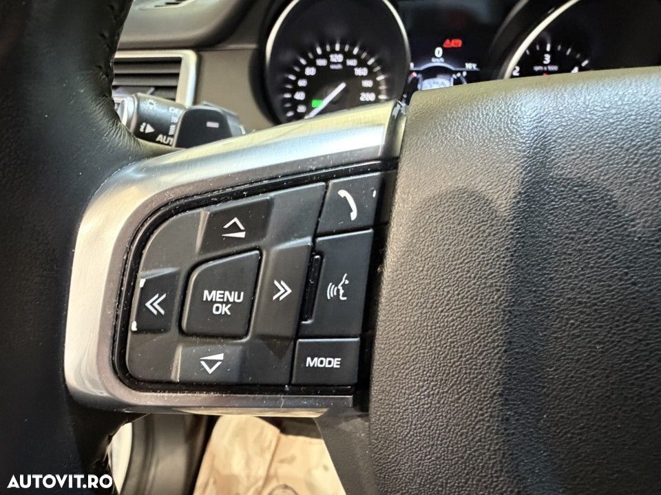 Land Rover Discovery Sport - 17
