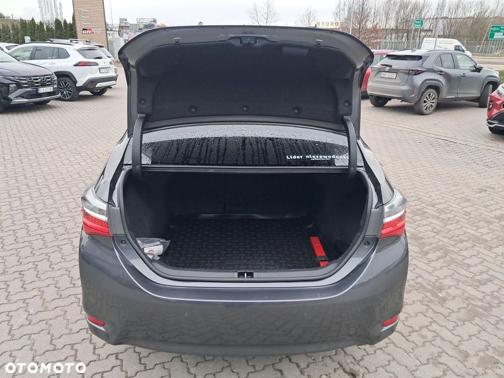 Toyota Corolla 1.6 Premium EU6 - 12