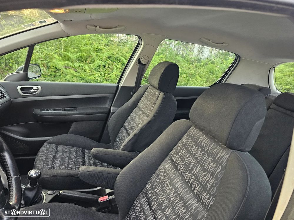 Peugeot 307 1.6 HDi Premium - 12