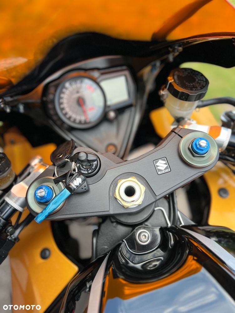 Suzuki GSX-R - 19