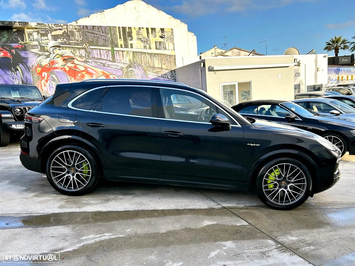Porsche Cayenne E-Hybrid - 3