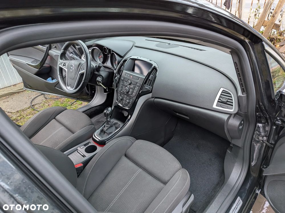 Opel Astra 1.4 Turbo Selection - 30