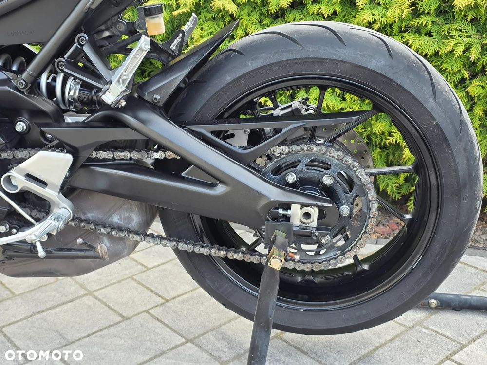 Yamaha XSR - 28