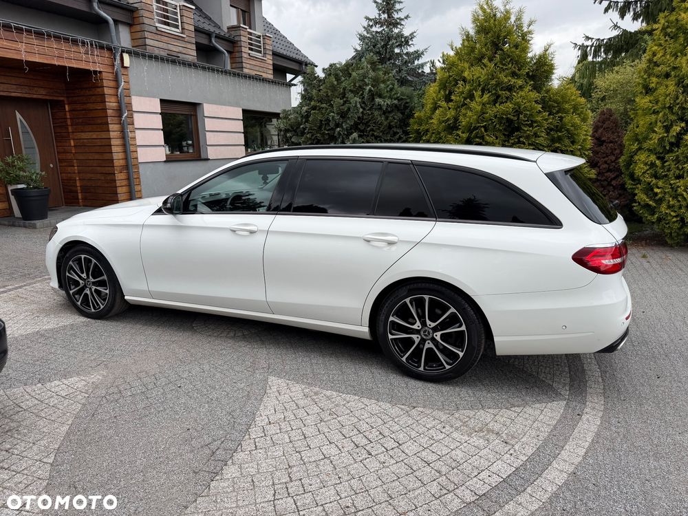 Mercedes-Benz Klasa E 220 d 9G-TRONIC - 17