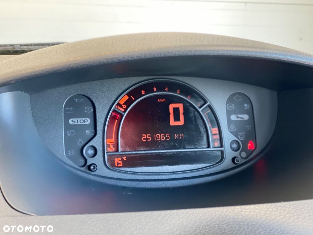 Renault Modus 1.6 Luxe Dynamique - 20