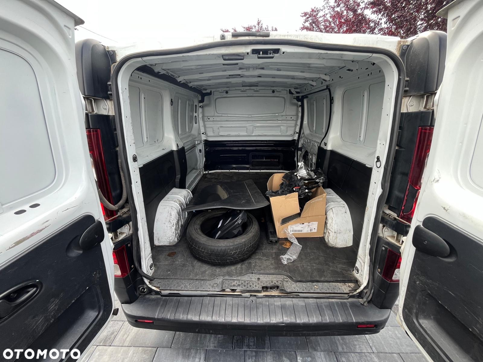 Renault Trafic - 6
