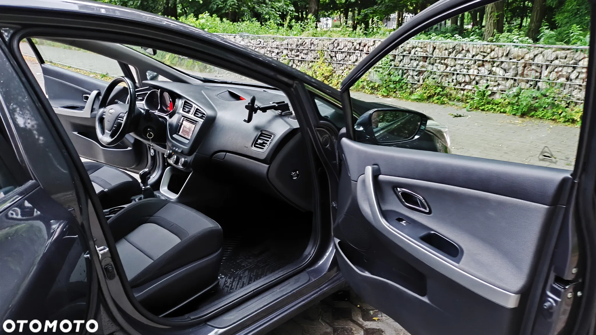 Kia Ceed - 22
