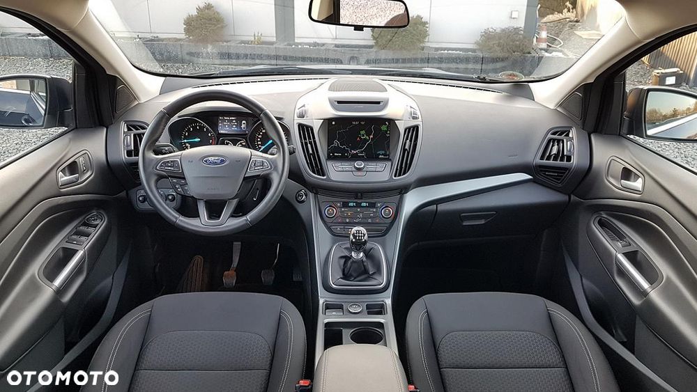 Ford Kuga 1.5 EcoBoost 2x4 Cool & Connect - 15