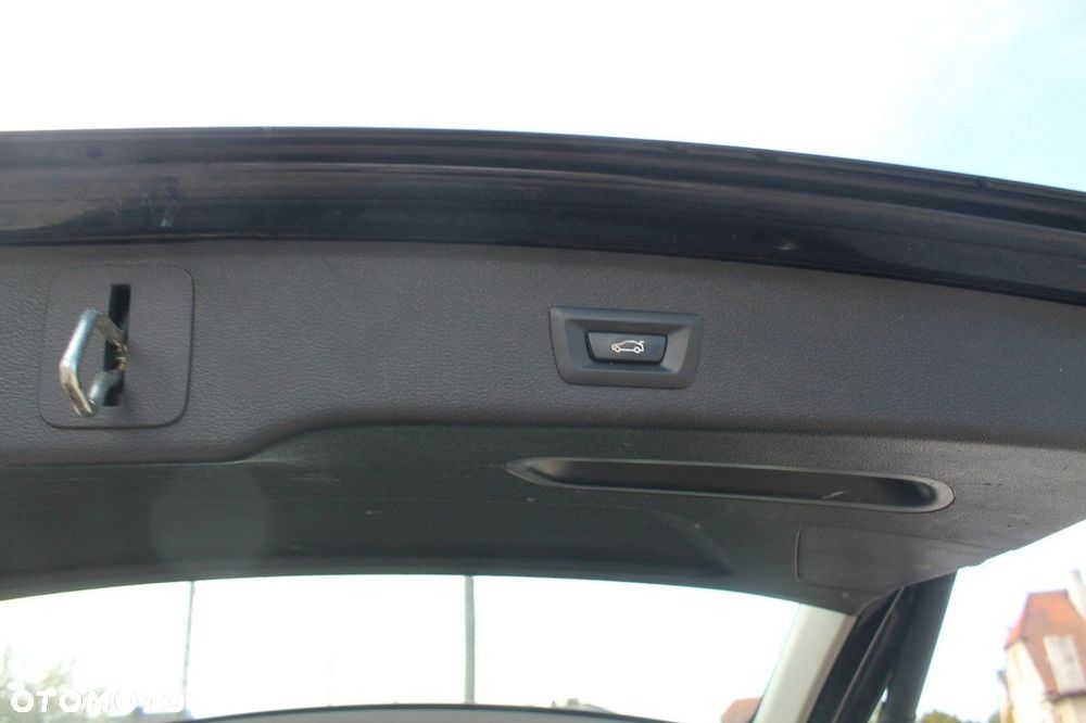 BMW X3 sDrive18d - 13