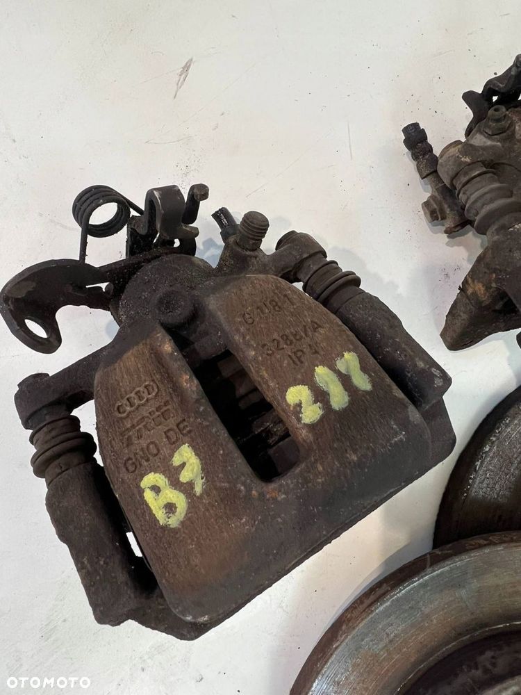 Tylny zacisk hamulcowy Audi A4 S4 B7 8E 8H 2007 KOMPLET TYŁ 288mm - 1