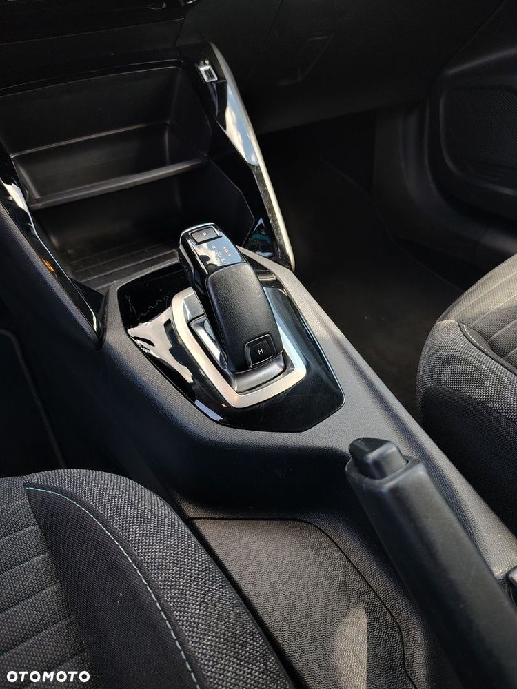 Peugeot 2008 - 19