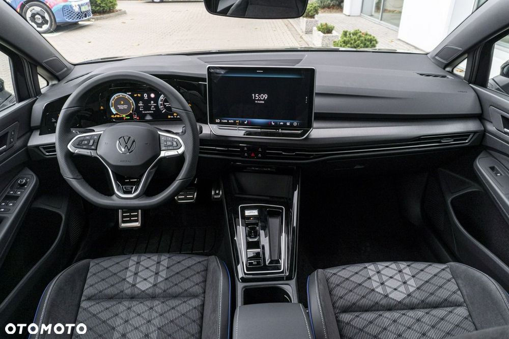 Volkswagen Golf - 13