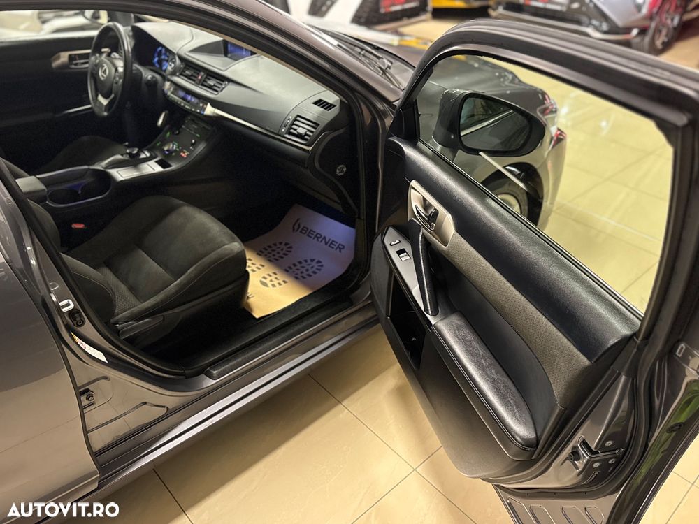 Lexus CT Executive Line - 11