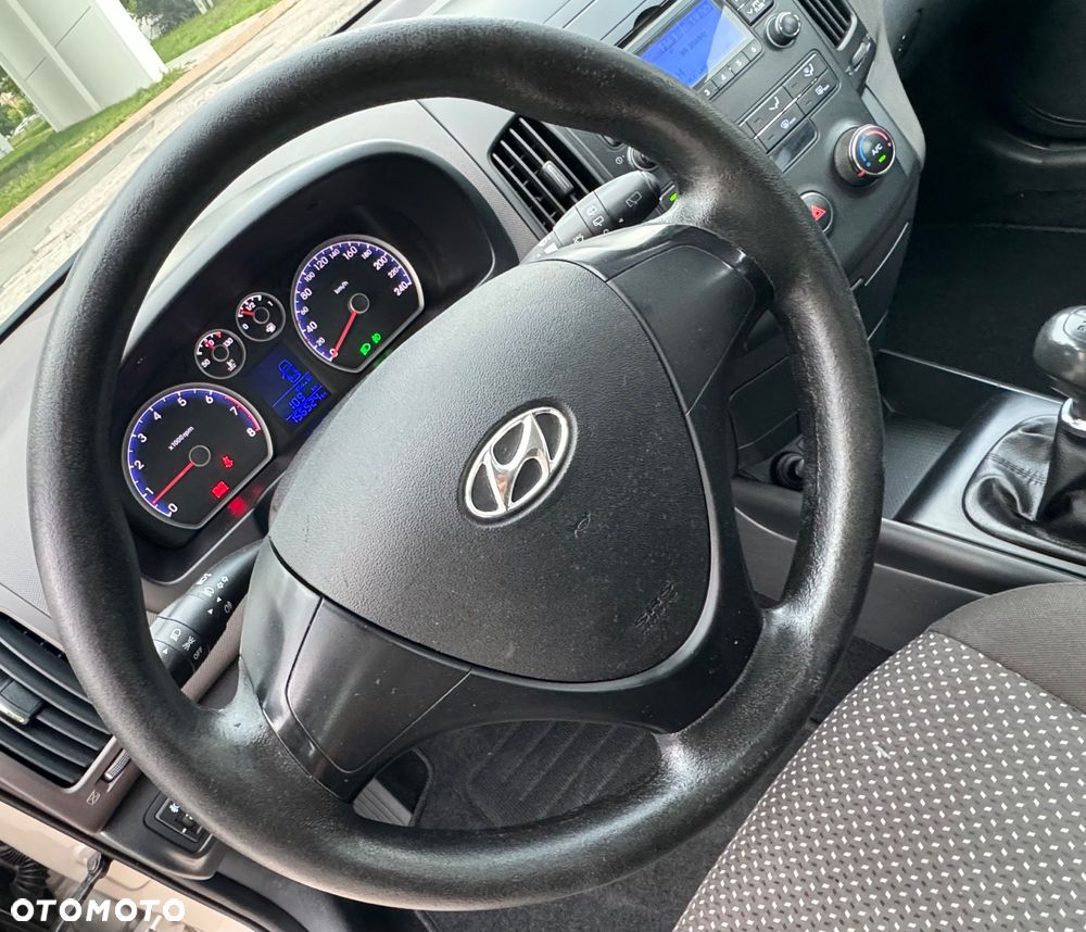 Hyundai i30 1.4 Team 08 - 29