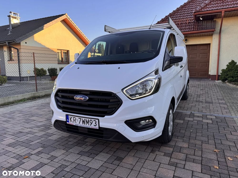 Ford TRANSIT CUSTOM - 12