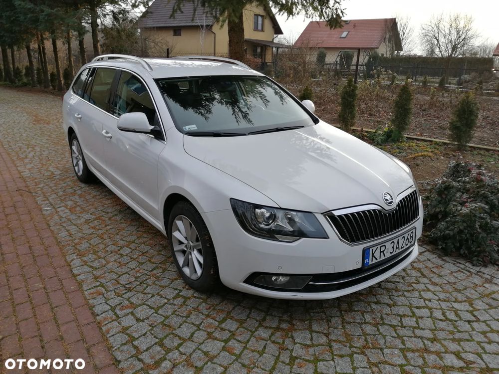 Skoda Superb 2.0 TDI Ambition - 1