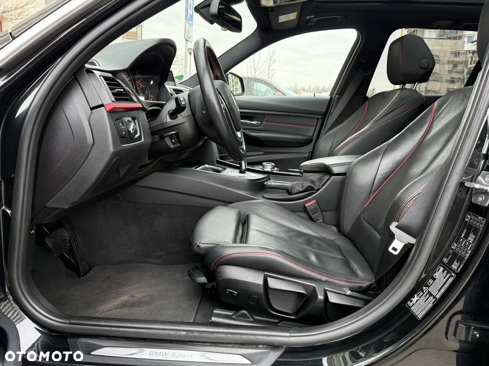 BMW Seria 3 320d xDrive Sport-Aut Sport Line - 20