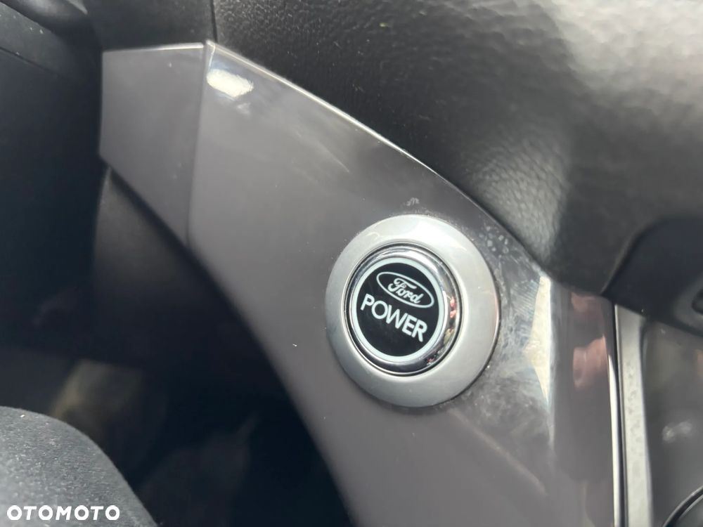 Ford Kuga 2.0 TDCi 4x4 Titanium - 27