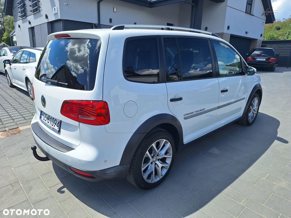 Volkswagen Touran - 7