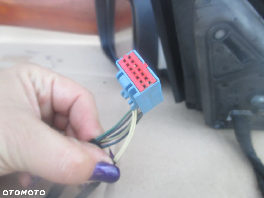 Lusterko Volvo V50 329-52 8pin Europa - 6