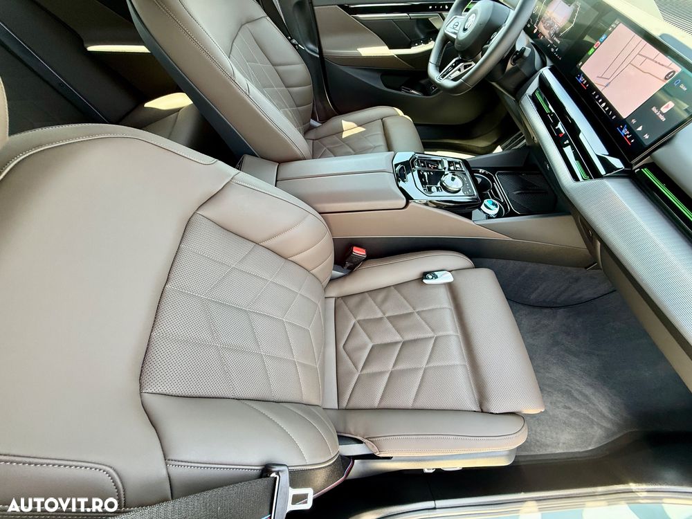 BMW Seria 5 520i Aut. - 8